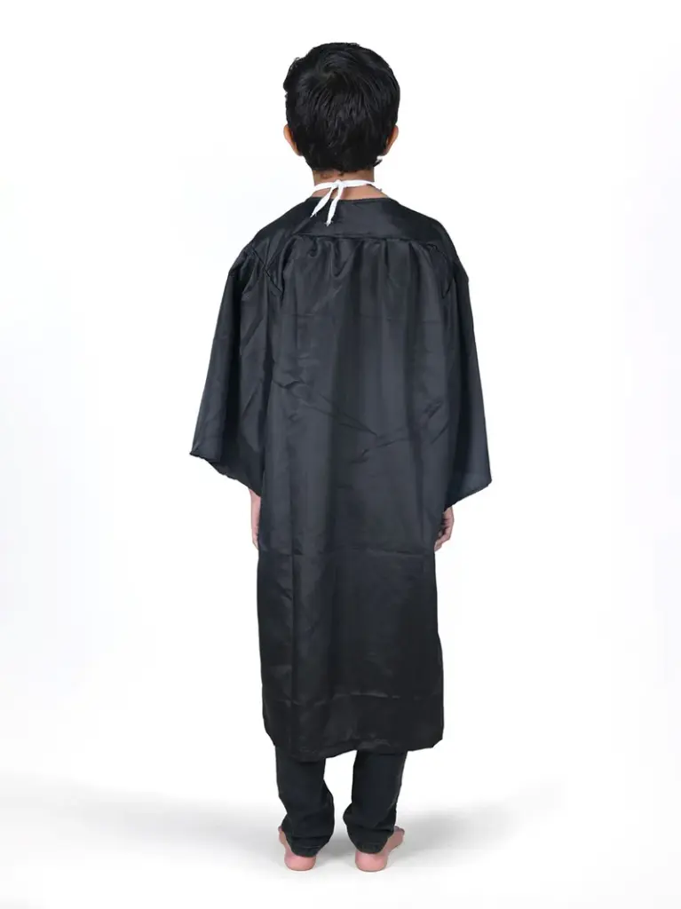 rental-lawer-costume-2.webp