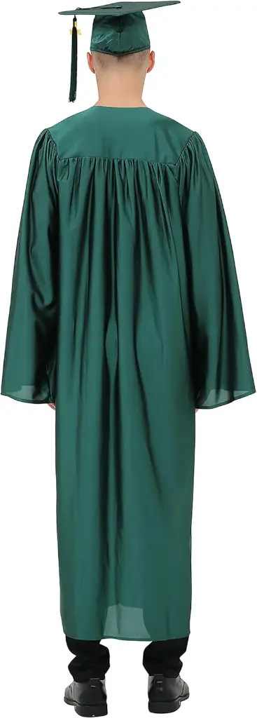 rental-satin-dark-green-graduation-gown-2.webp