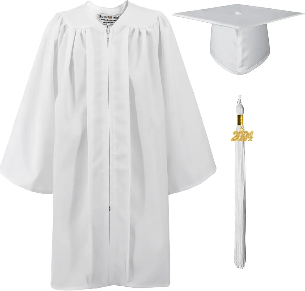 graduation--white-kindergarten.webp