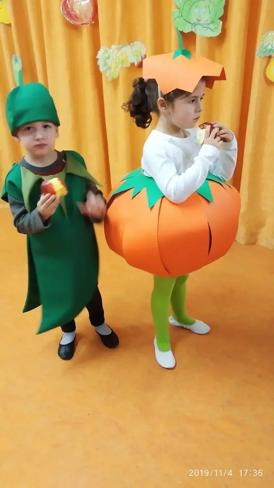 rental-green-pepper-costumes-4.webp